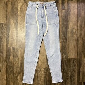 Judy Blue Boyfriend Denim Jogger Pants Women's 28x31 Blue Tapered Stretch Jeans